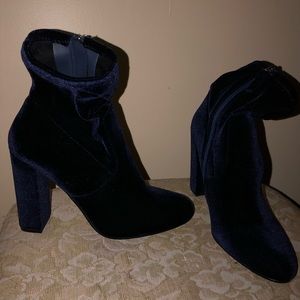 Steve Madden Navy Blue Velvet Booties